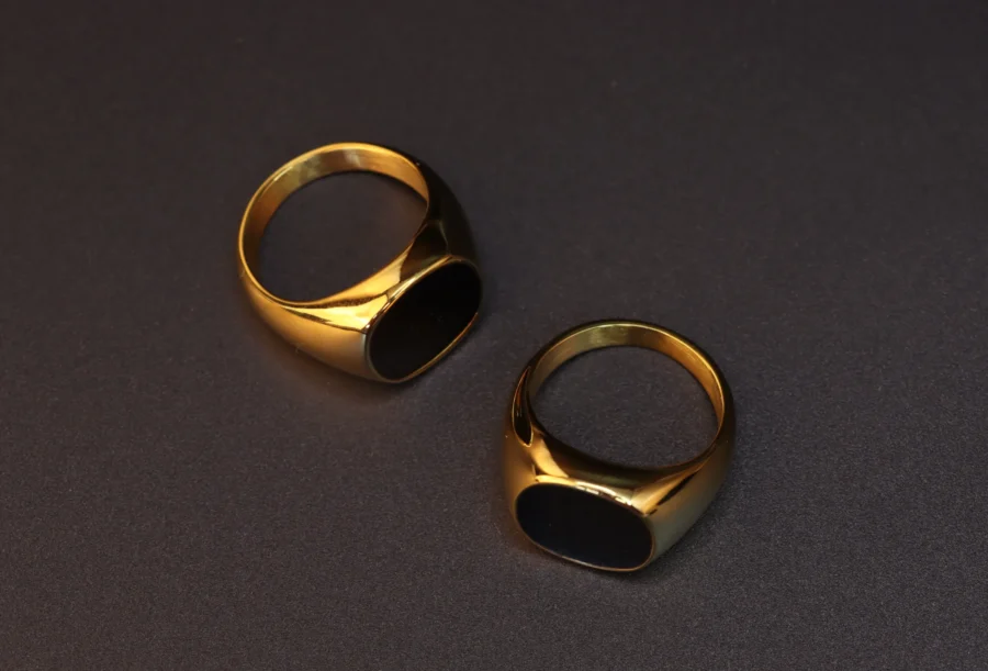 Men’s Gold Vintage Agate Ring