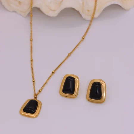 Golden Onyx Elegance Necklace Set