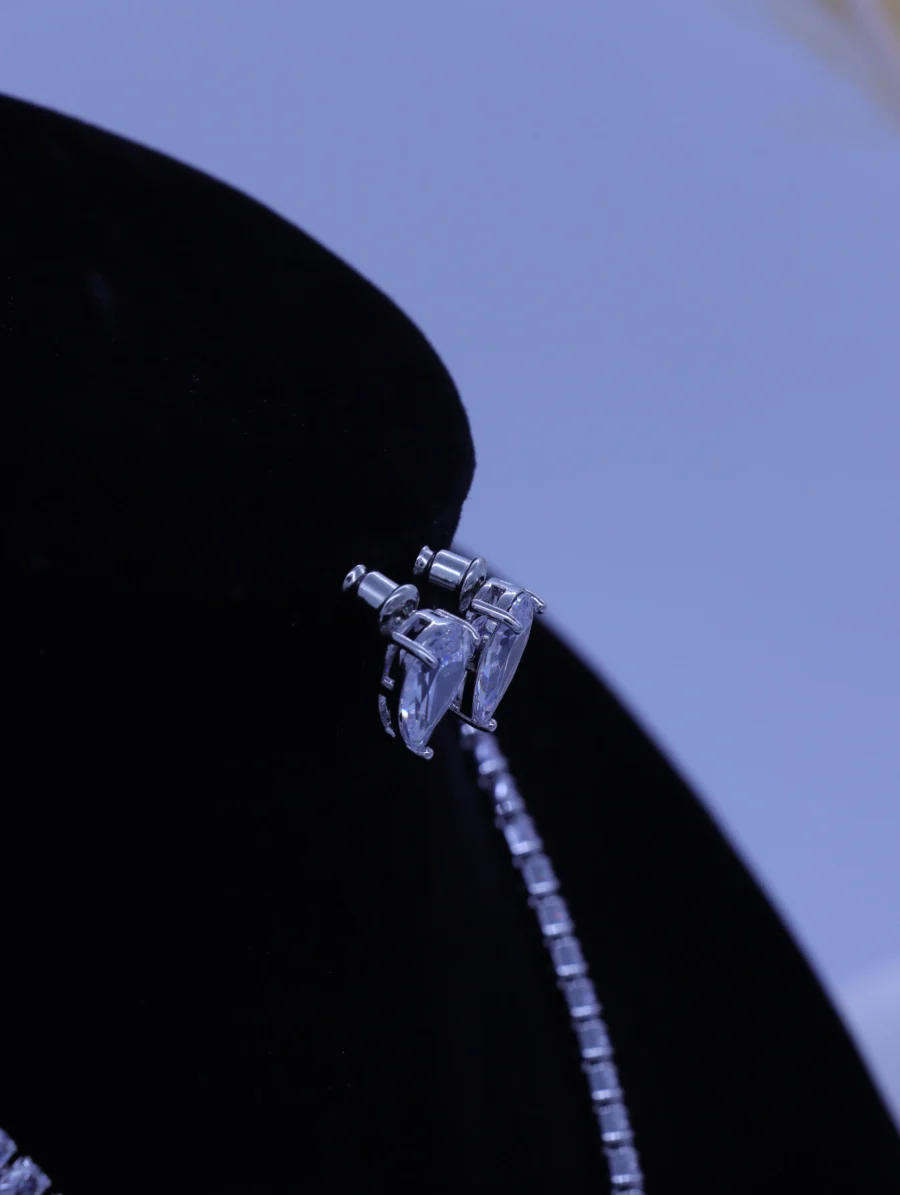 Dazzling Crystal Elegance Jewelry Set - Image 9