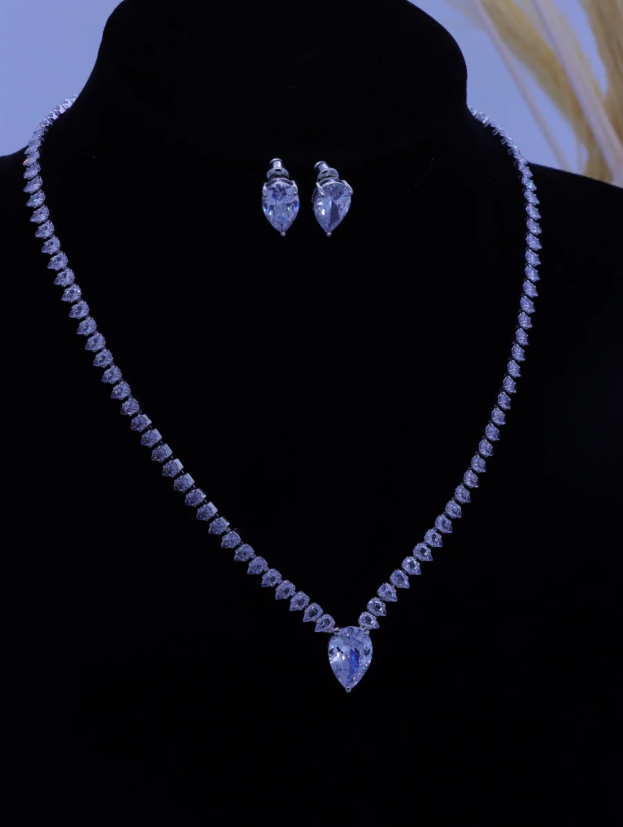 Dazzling Crystal Elegance Jewelry Set - Image 11