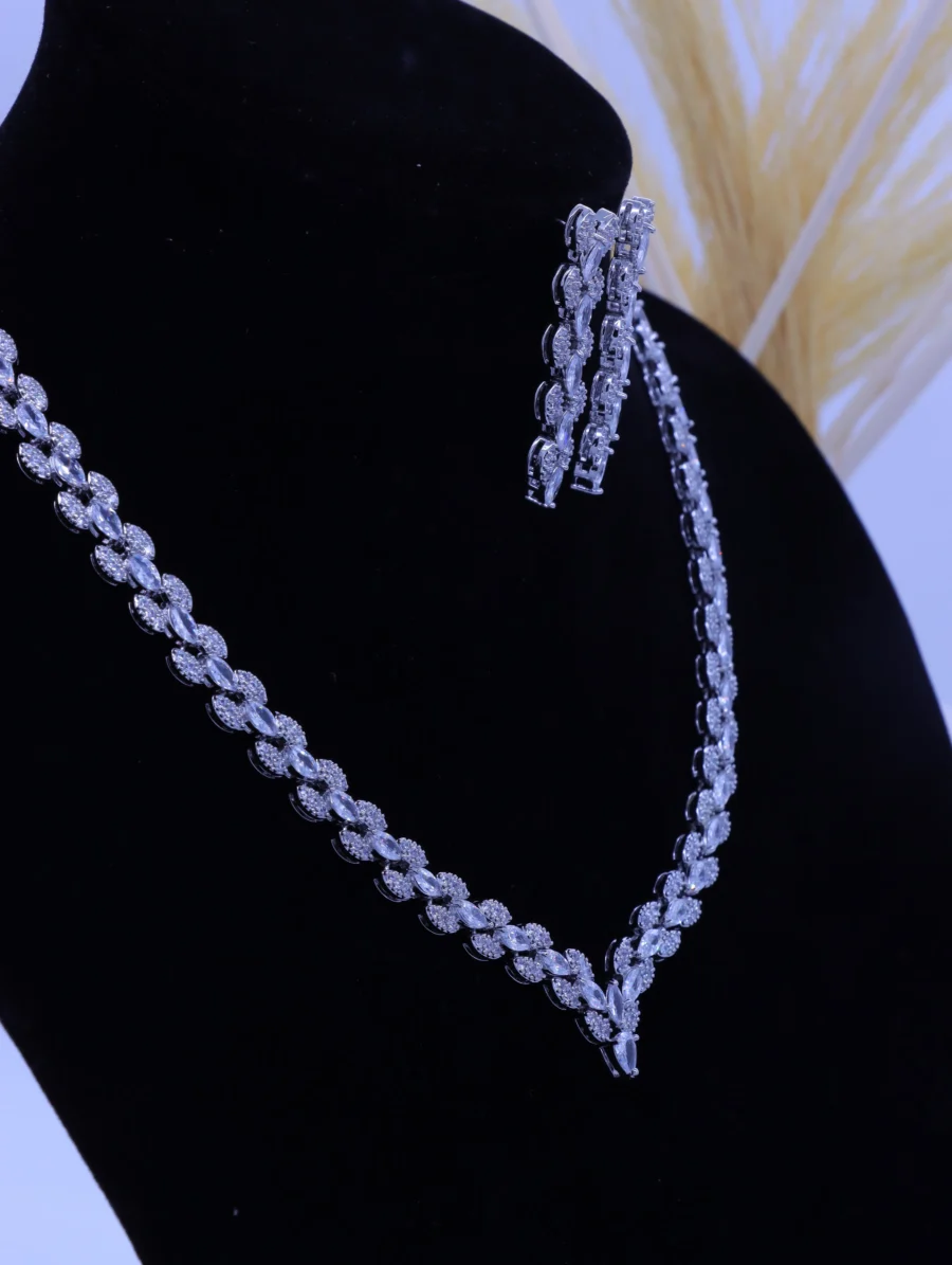 Marquise Leaf Crystal Radiant Jewelry Set - Image 2