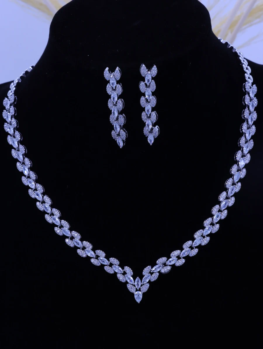 Marquise Leaf Crystal Radiant Jewelry Set - Image 4