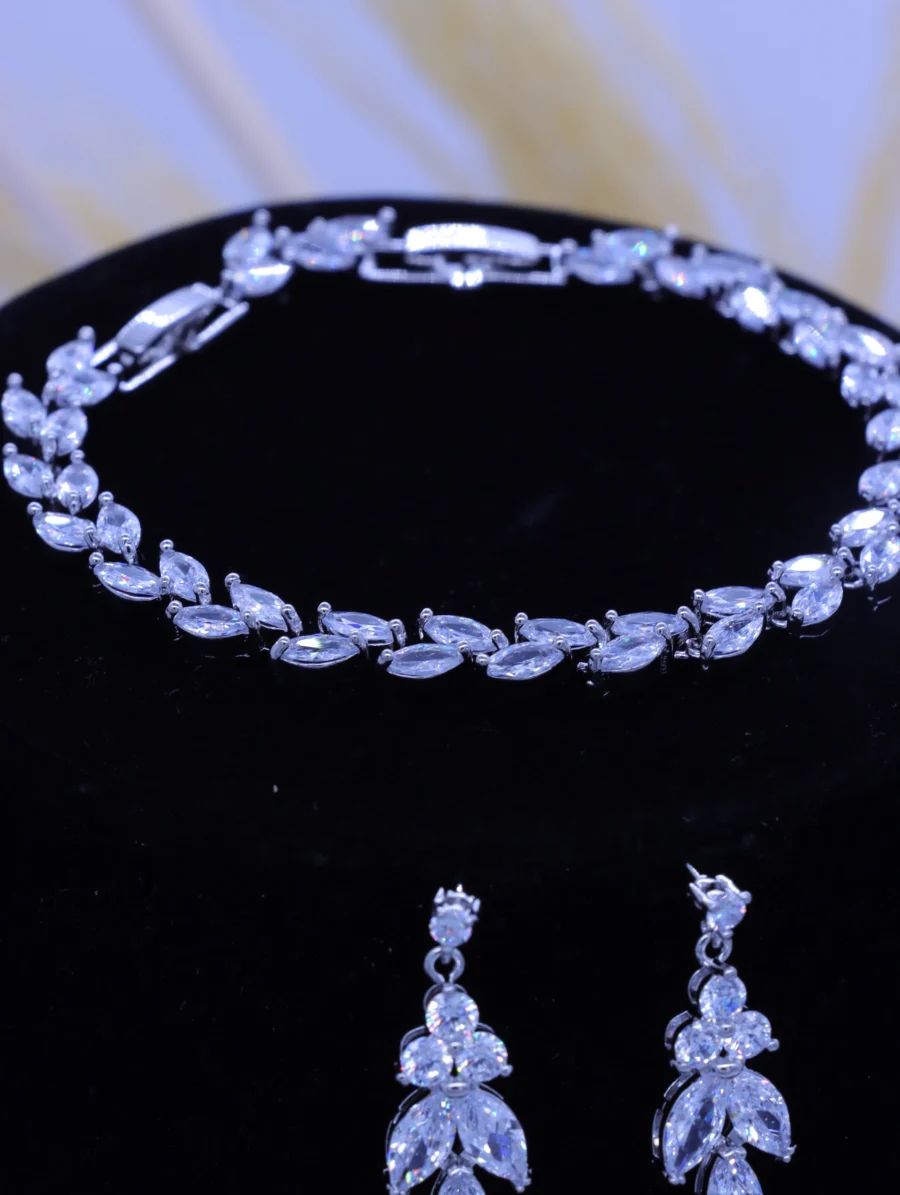 Crystal Garden Elite Three-Piece Jewelry Collection - Image 12