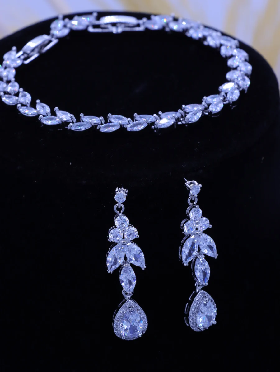 Crystal Garden Elite Three-Piece Jewelry Collection - Image 13