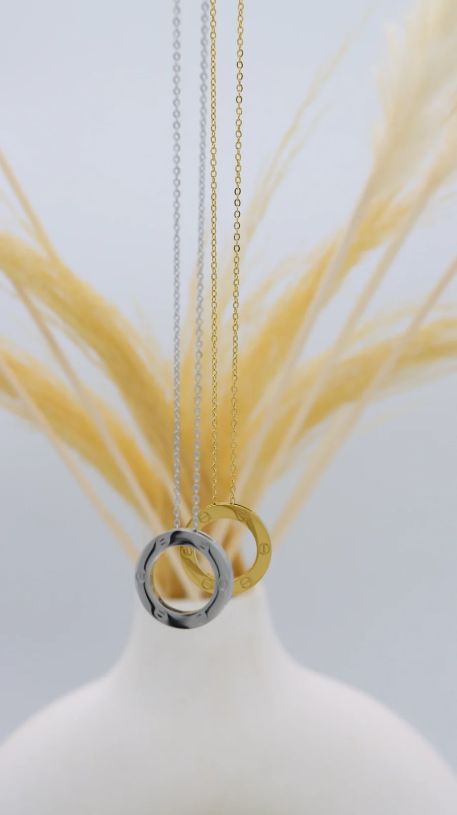 Iconic Circle Pendant Necklace Set - Image 6