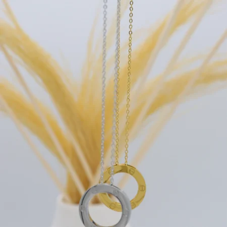 Iconic Circle Pendant Necklace Set
