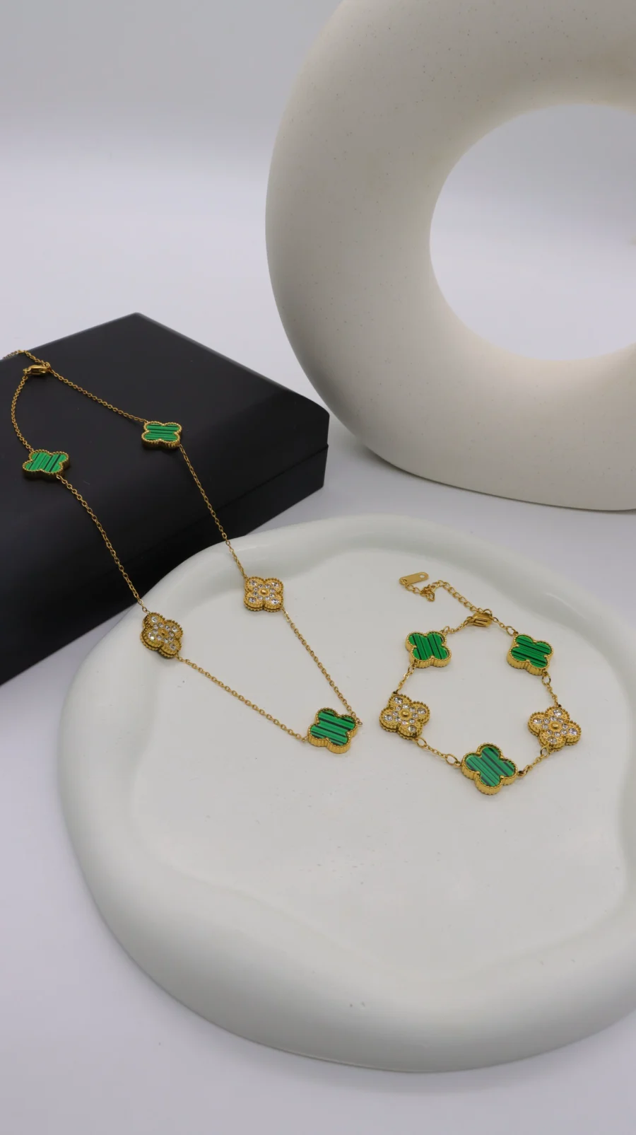 Luxury Clover Station Jewelry Set - Image 5