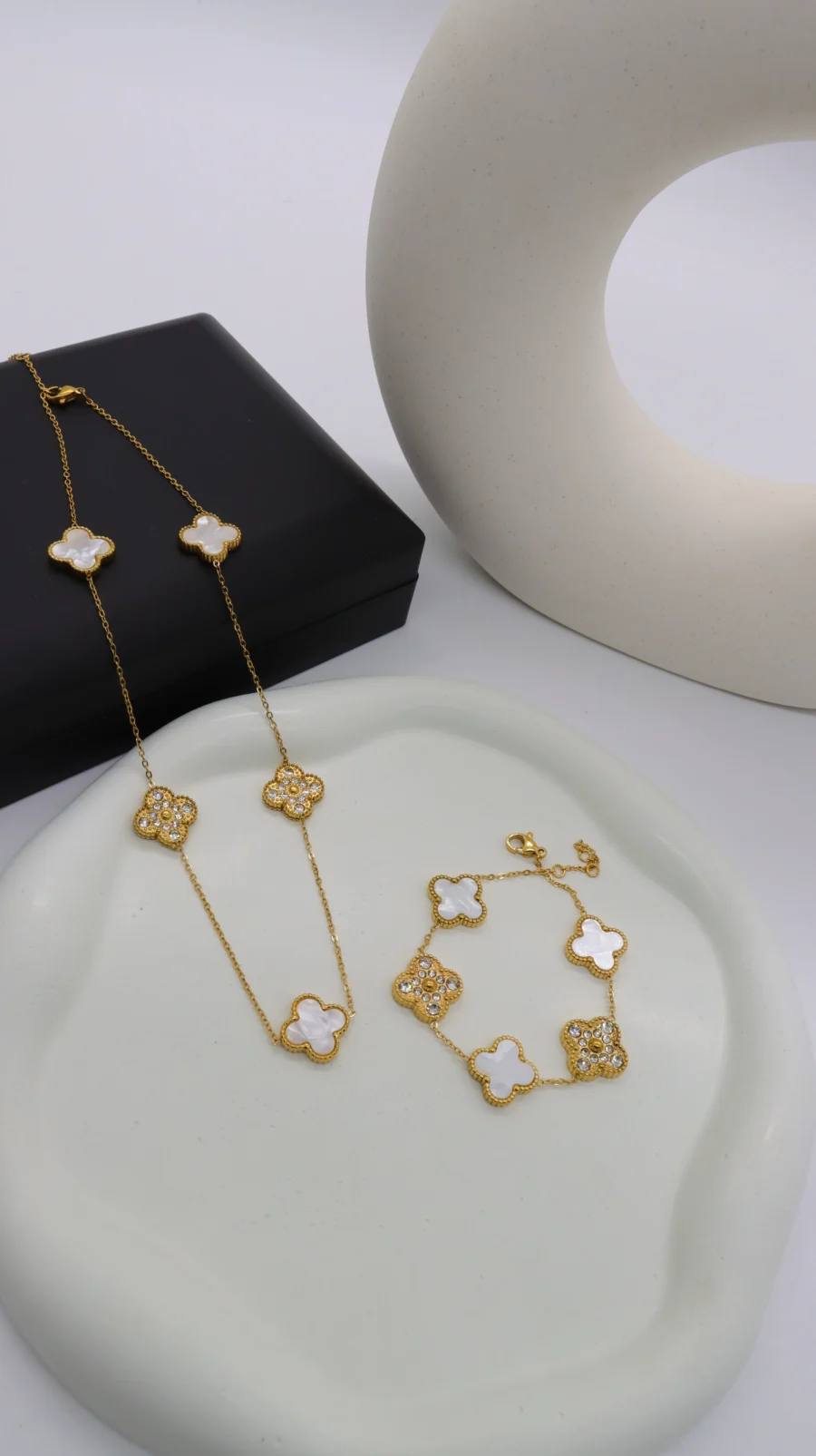 Luxury Clover Station Jewelry Set - Image 7