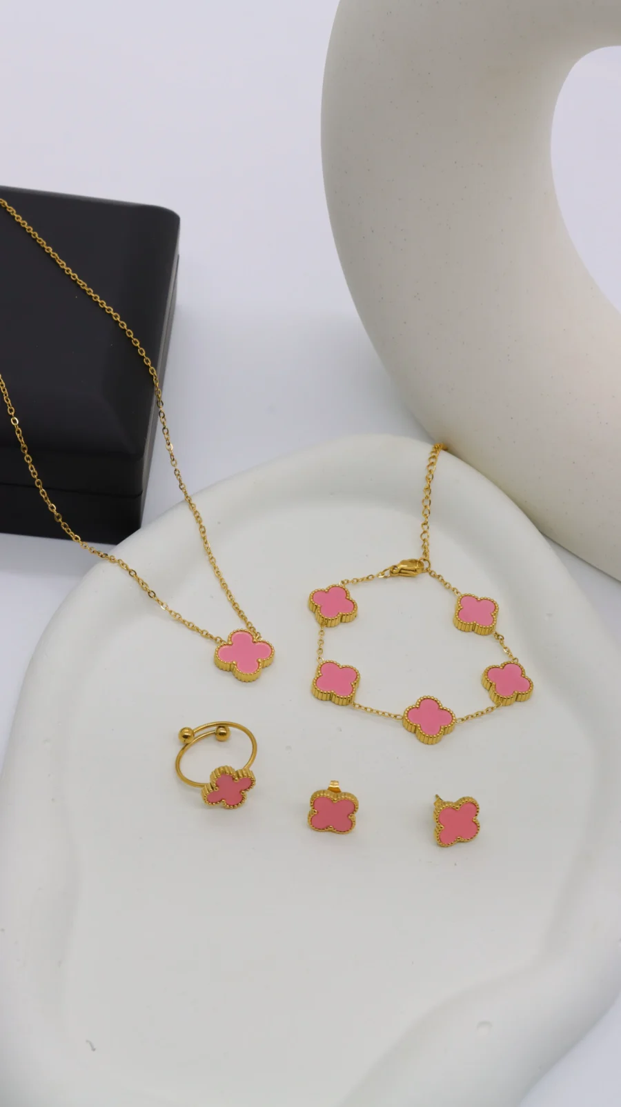 Luxury Clover Station Jewelry Set - Image 8