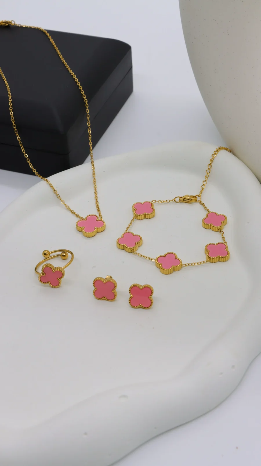 Luxury Clover Station Jewelry Set - Image 10