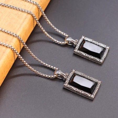 Vintage Onyx Pendant Necklace