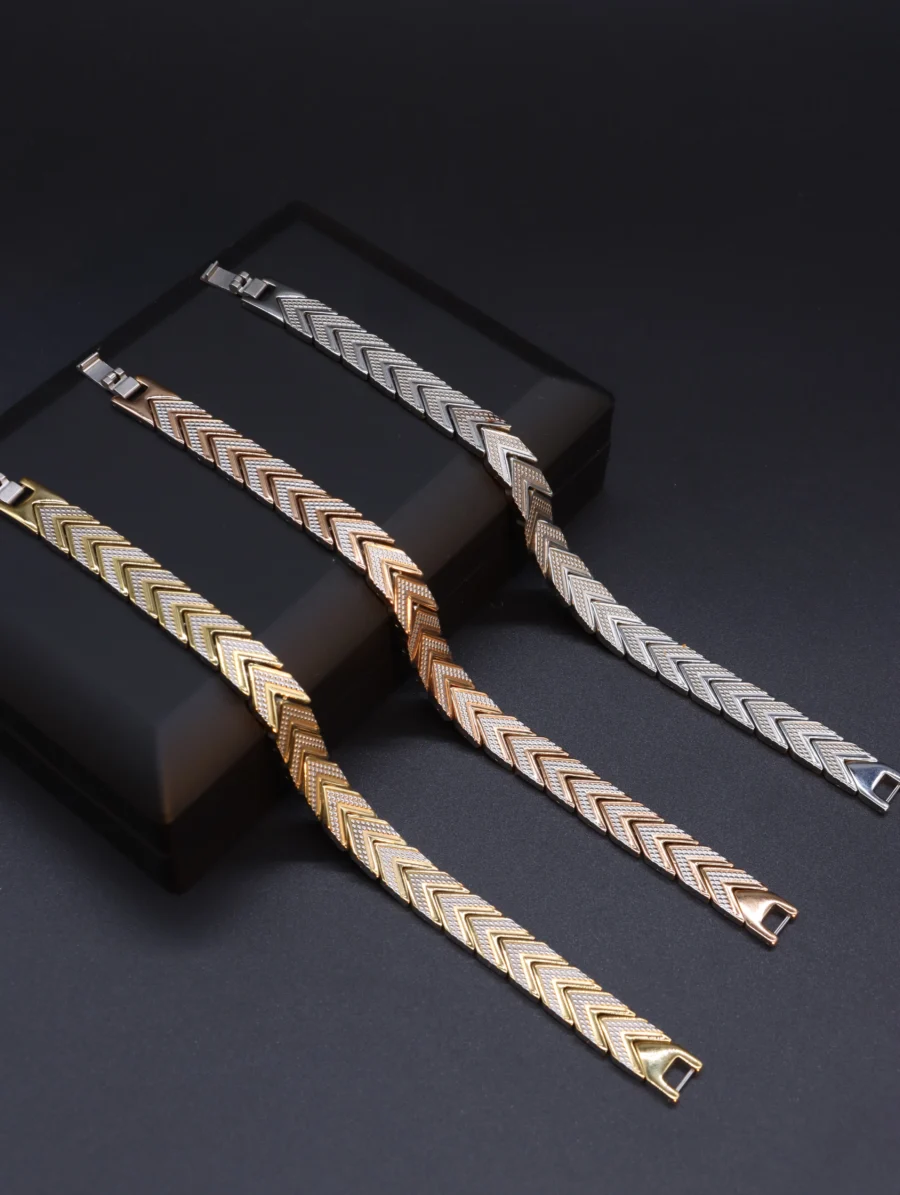 Luxe Chevron Link Bracelet Collection - Image 3