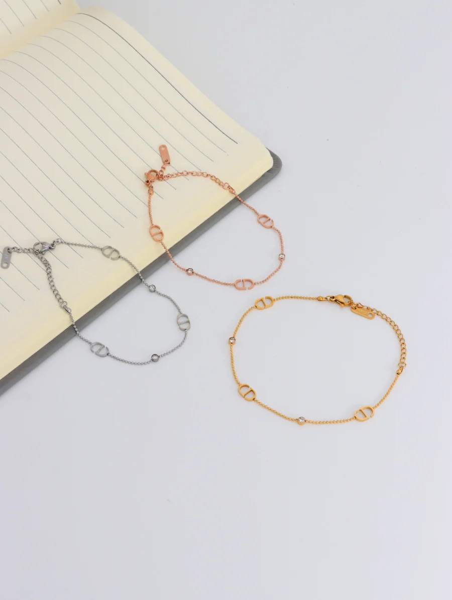 Interlocking Chain Link Bracelet Set - Image 3