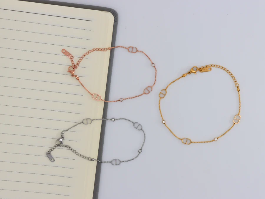Interlocking Chain Link Bracelet Set - Image 7