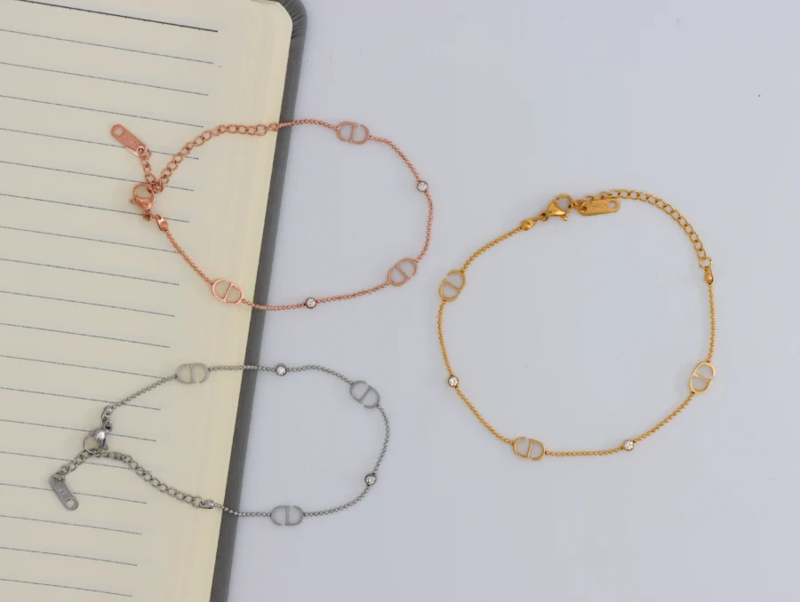 Interlocking Chain Link Bracelet Set - Image 6