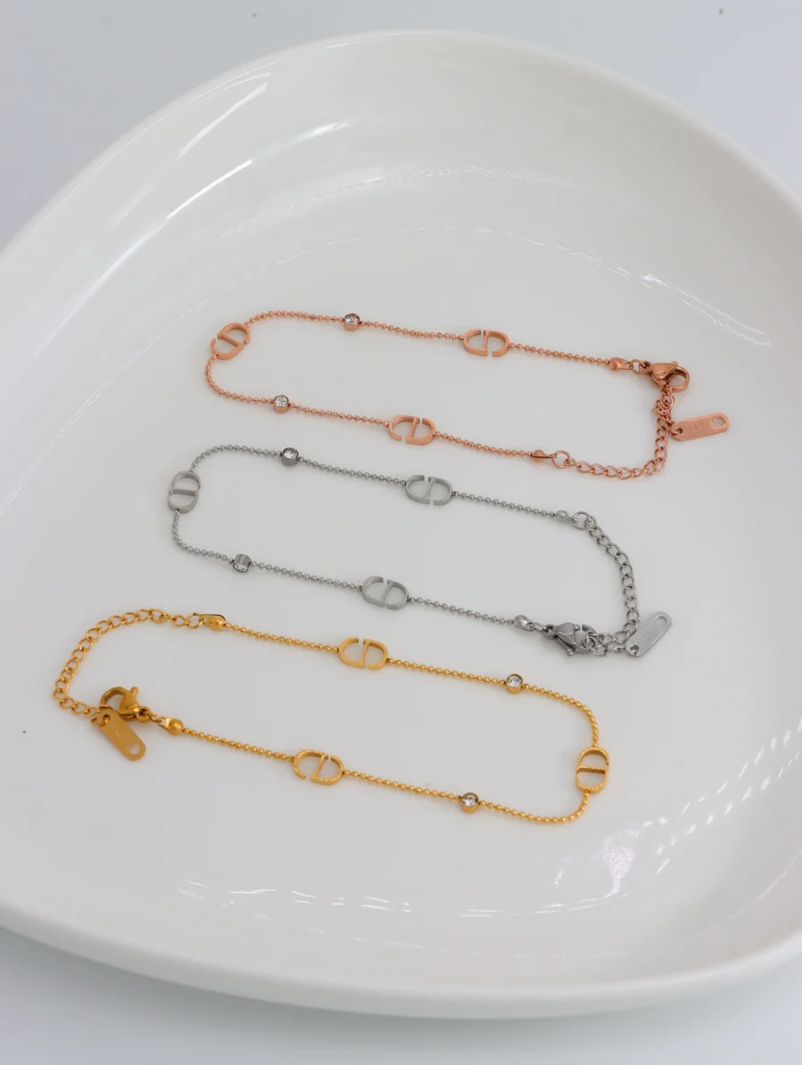 Interlocking Chain Link Bracelet Set - Image 4