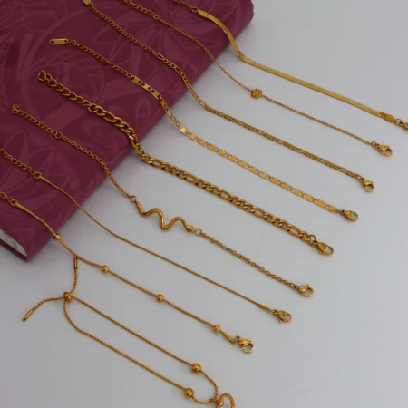 Versatile Golden Chain Bracelet Collection